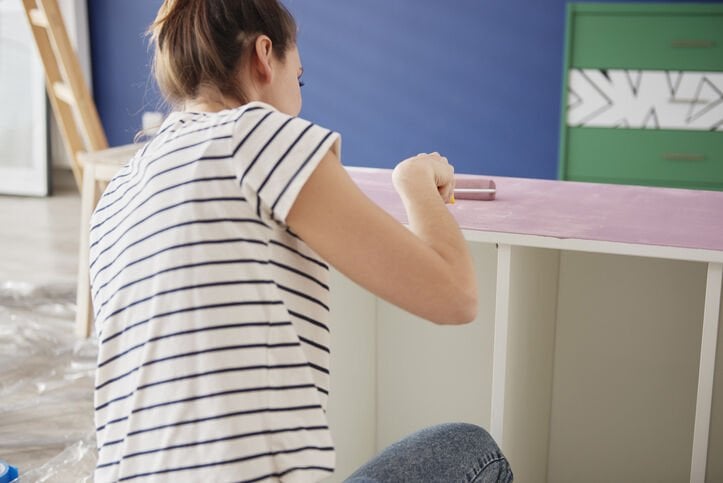 Sıkıcı Yüzeylere Elveda: Tek Ürünle Çoklu Yenileme Çözümü